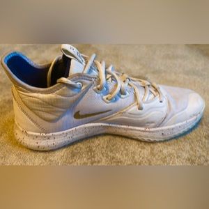 P. George 3 white size 12